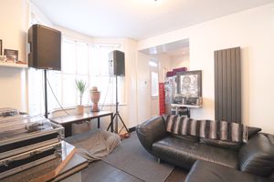Dining Room- click for photo gallery